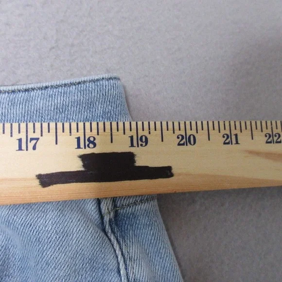 LulaRoe Jeans Skinny Ankle Light Wash - Picture 5 of 15